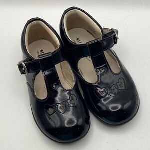 Stride Rite Glossy Black Kids Dress Shoes size 6
648